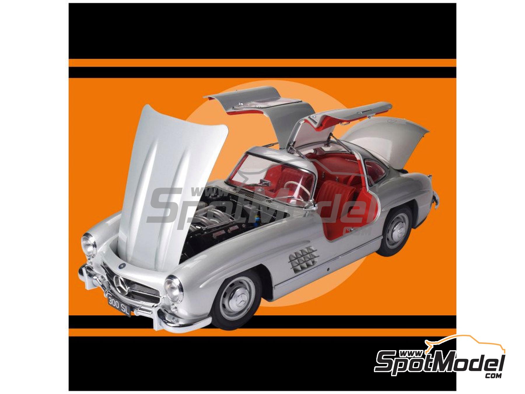 Ixo Collections IXC.MBC.FK: Car scale model kit 1/8 scale